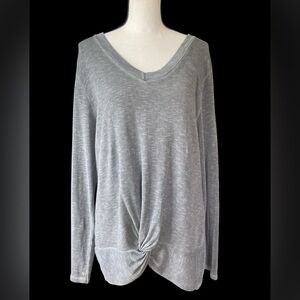 Tina Stephan’s women’s top